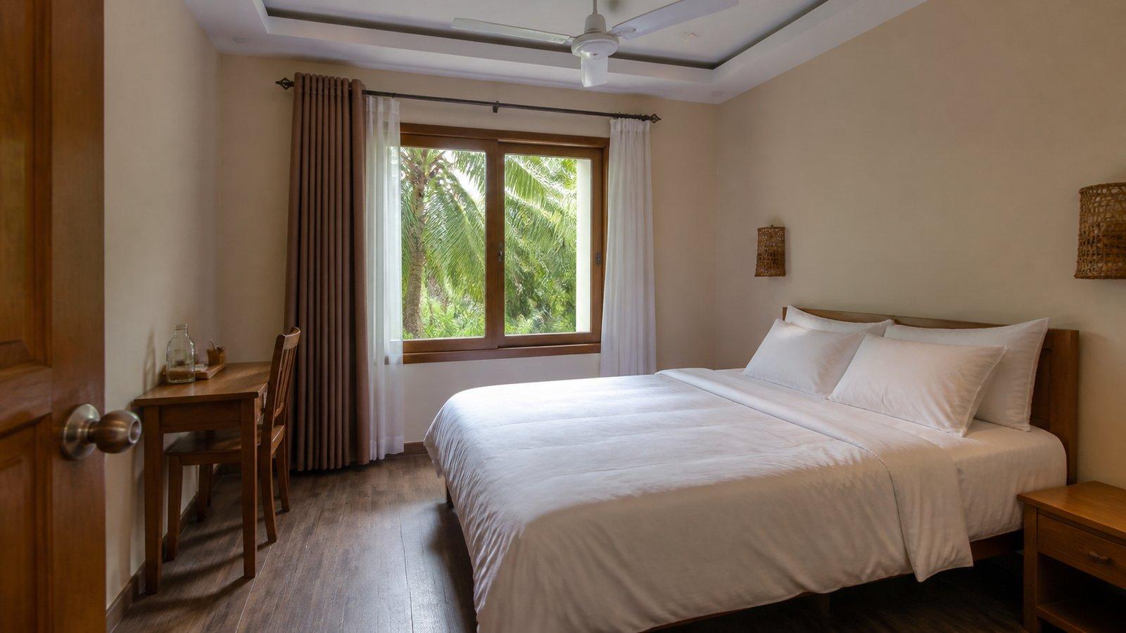 Handhu Guest House